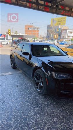 کرایسلەر 300